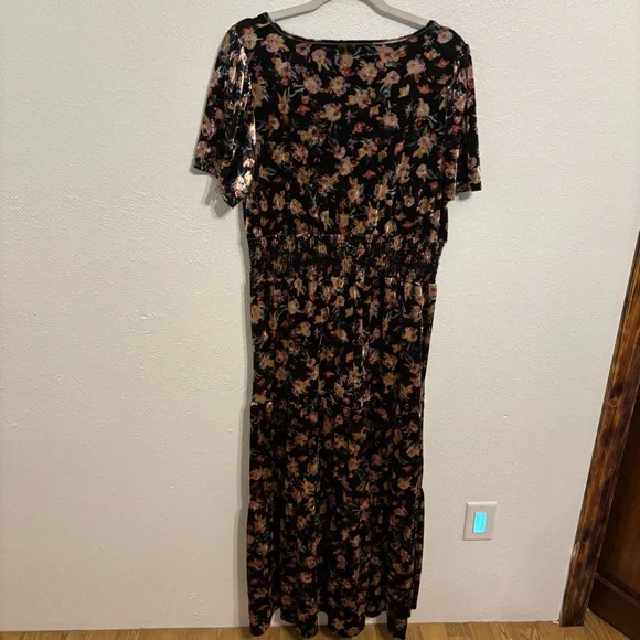Natural life dress size L black floral velvet short sleeve chic - Picture 4 of 9